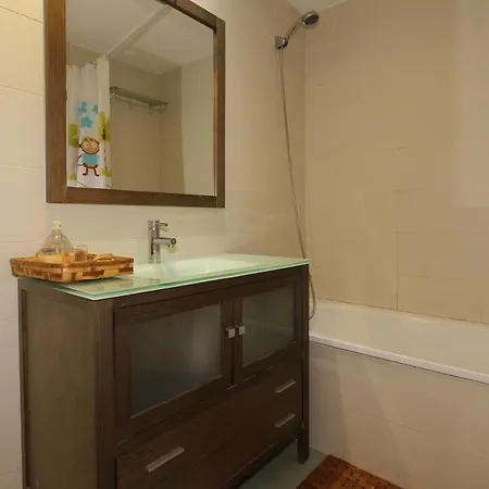 Las Brisas Apartment *